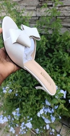 Mule Blanche