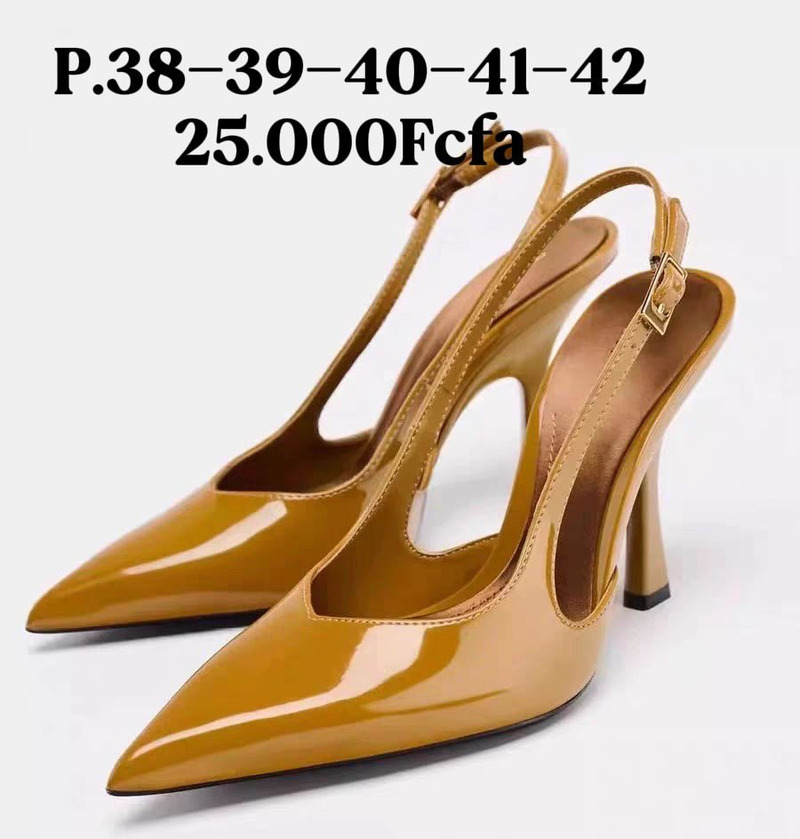 Escarpin Jaune Vernis Ouvert