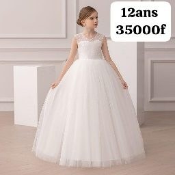 Robe Fille Blanche Dentelle Haut