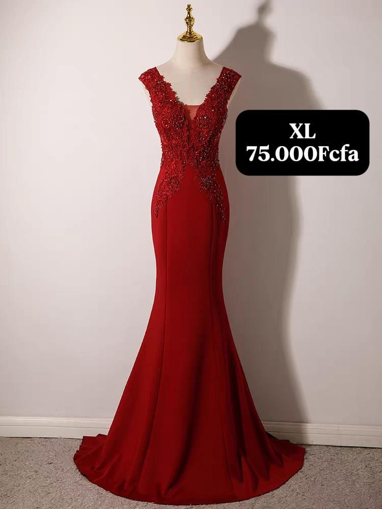 Robe Rouge Dentelle — visuel 1