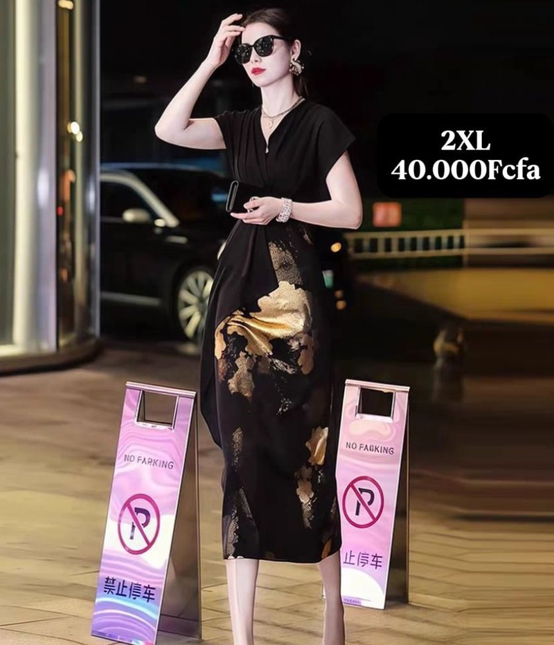 Robe Noir Or